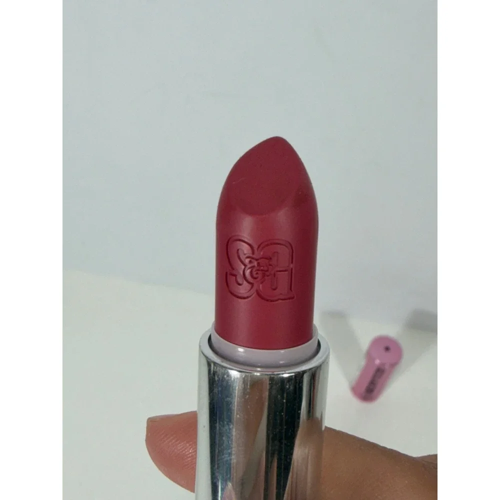 Soap & Glory Sexy Mother Pucker Matte Lipstick Pommie Girl Berry Red 3.5g